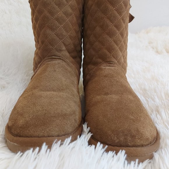 BearPaw Leigh Ann Quilted Winter Suede & Sheepskin Boots, Women's Size 9 - Picture 6 of 9